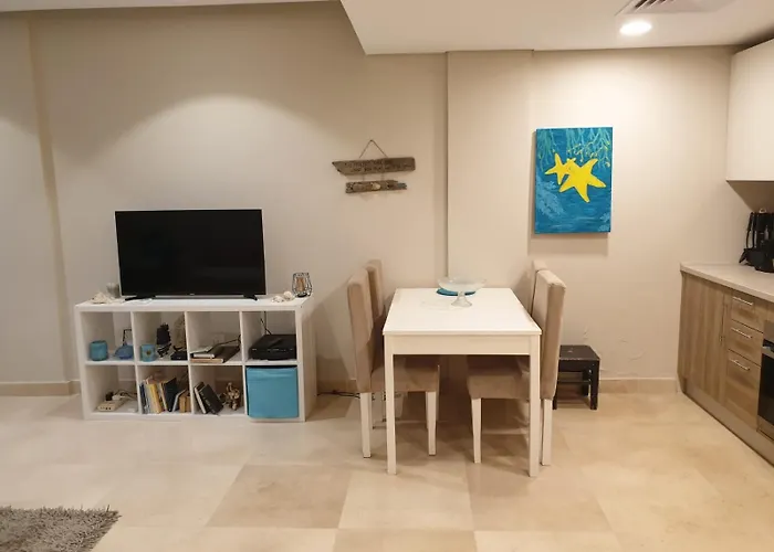 Mangroovy- 1br Sea Breeze Back Sea View Daire *